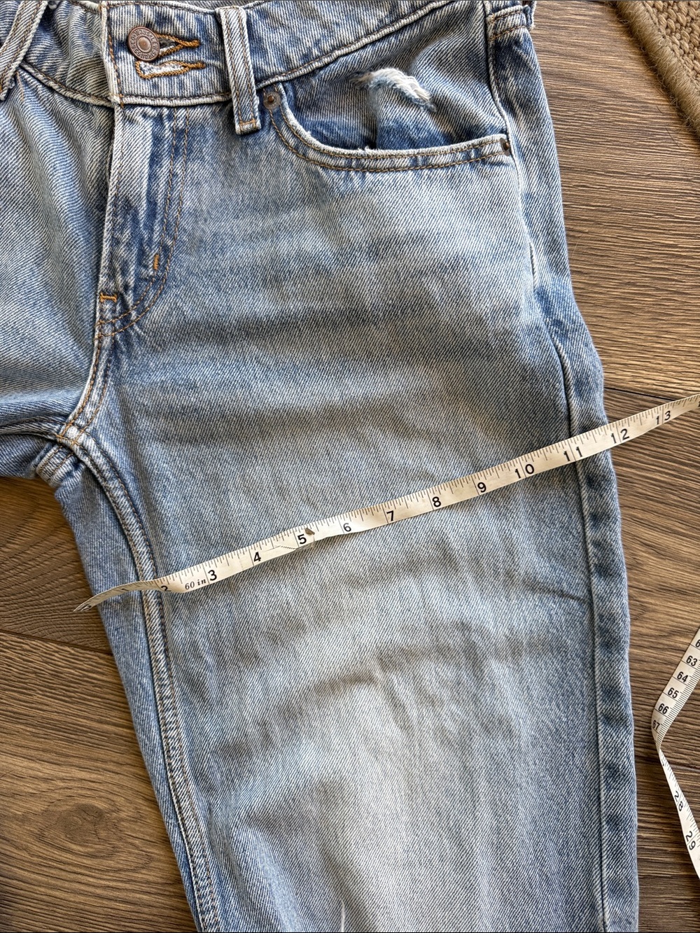 Levi’s Superlow Light Blue Distressed Women’s Jeans size 27 - Picture 12 of 12